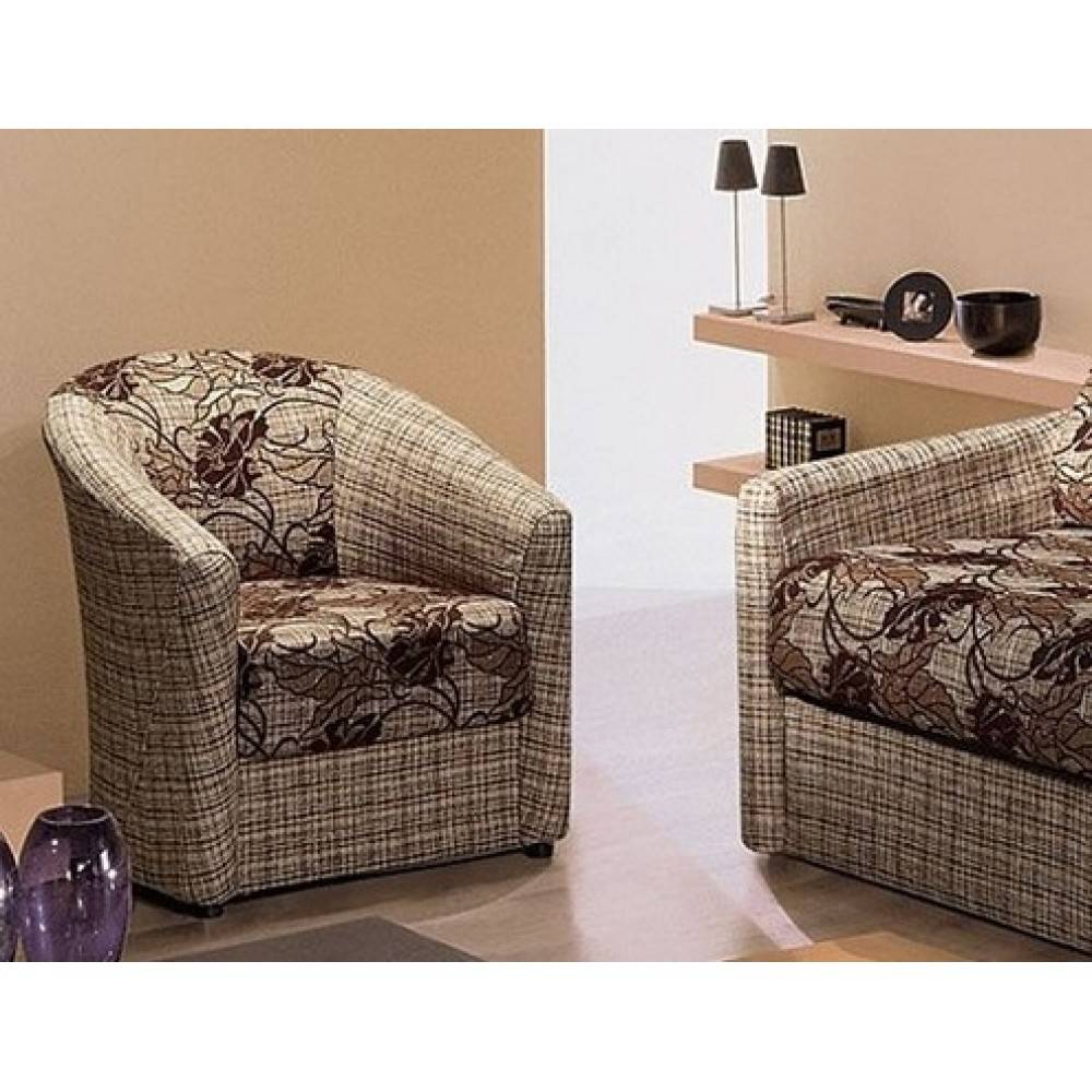Кресло в гостиную: маленький зал, мягкая и стильная, недорогая и красивая, компактная мебель, фото небольших
