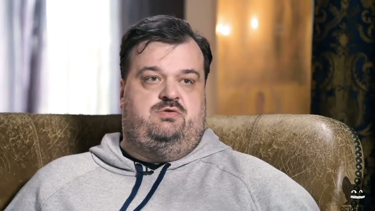 Где живёт популярный комментатор василий уткин: расположение, участок, ландшафт, дом, планировка, мебель, материалы