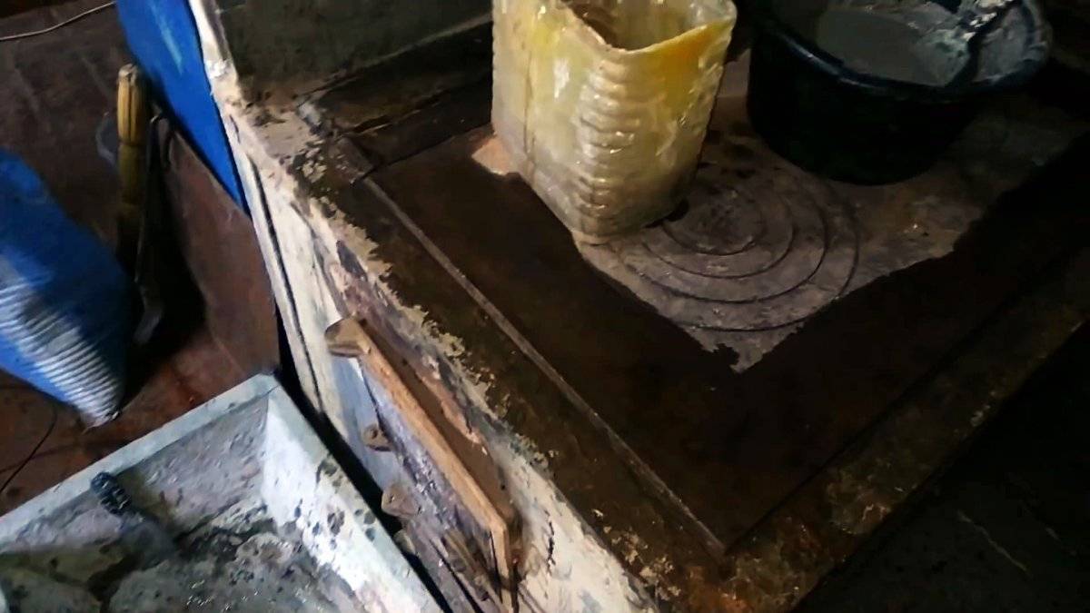 Чем и как замазать печку, чтобы она не трескалась от жара?