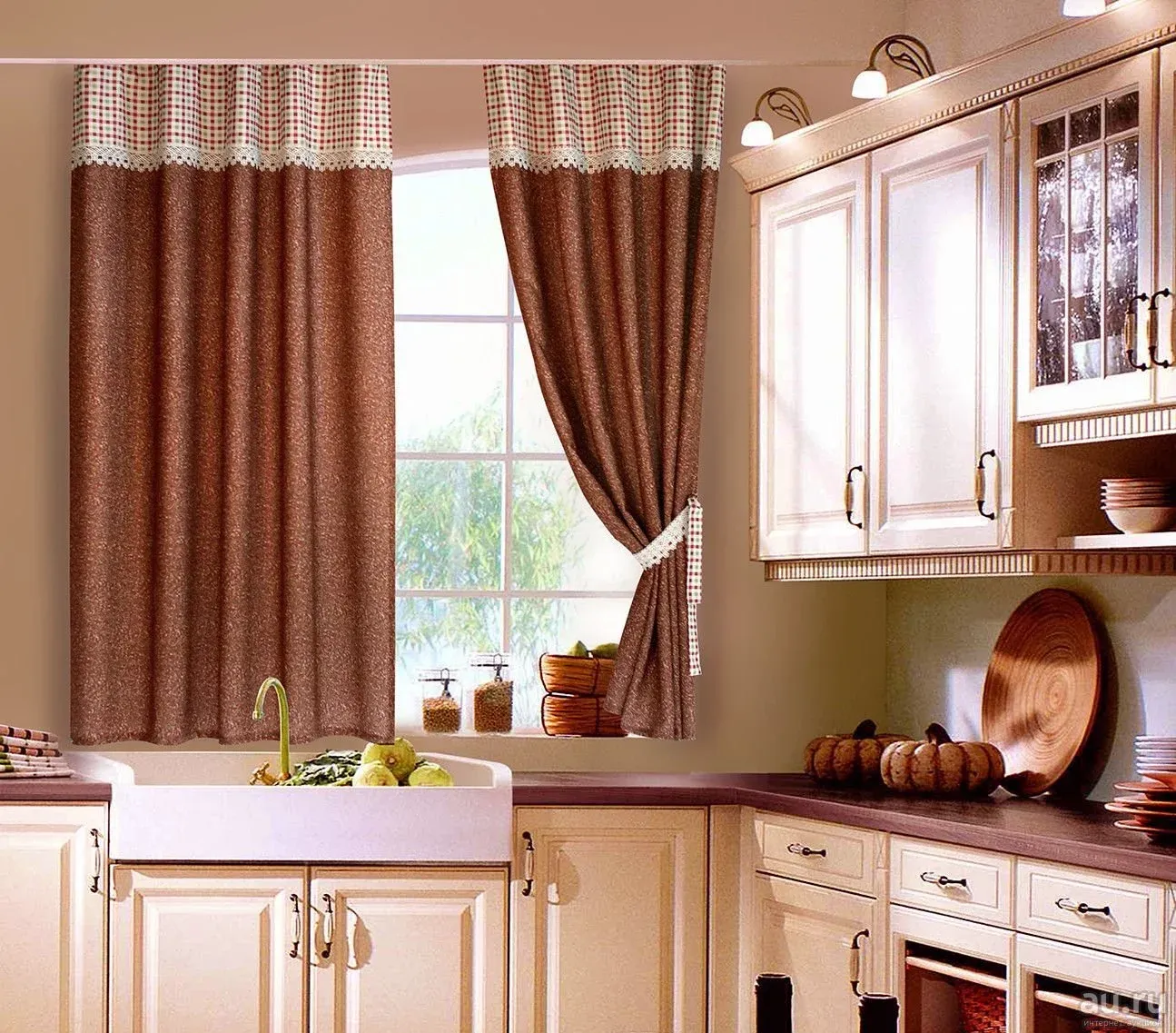 Окно кухня фото штор. Kauffort Натурель. Шторы на кухню. Занавеска для кухни. Дизайнерские шторы для кухни.