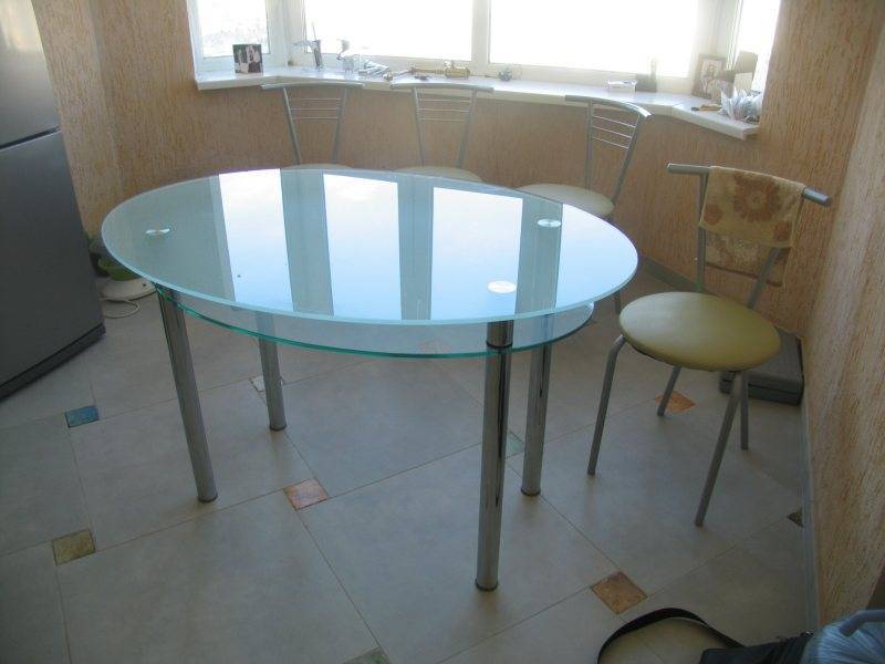 Стеклянные столы для кухни – выбираем стильный стол и подбираем стулья + 77 фото