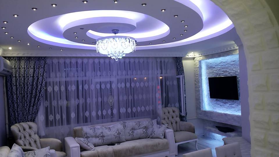 Двухуровневые потолки из гипсокартона для гостиной и зала: 50 фото матовых и глянцевых