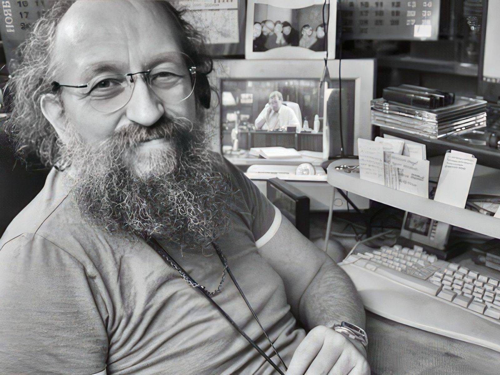 Жильё для интеллектуала: как живёт анатолий вассерман - модный интерьер