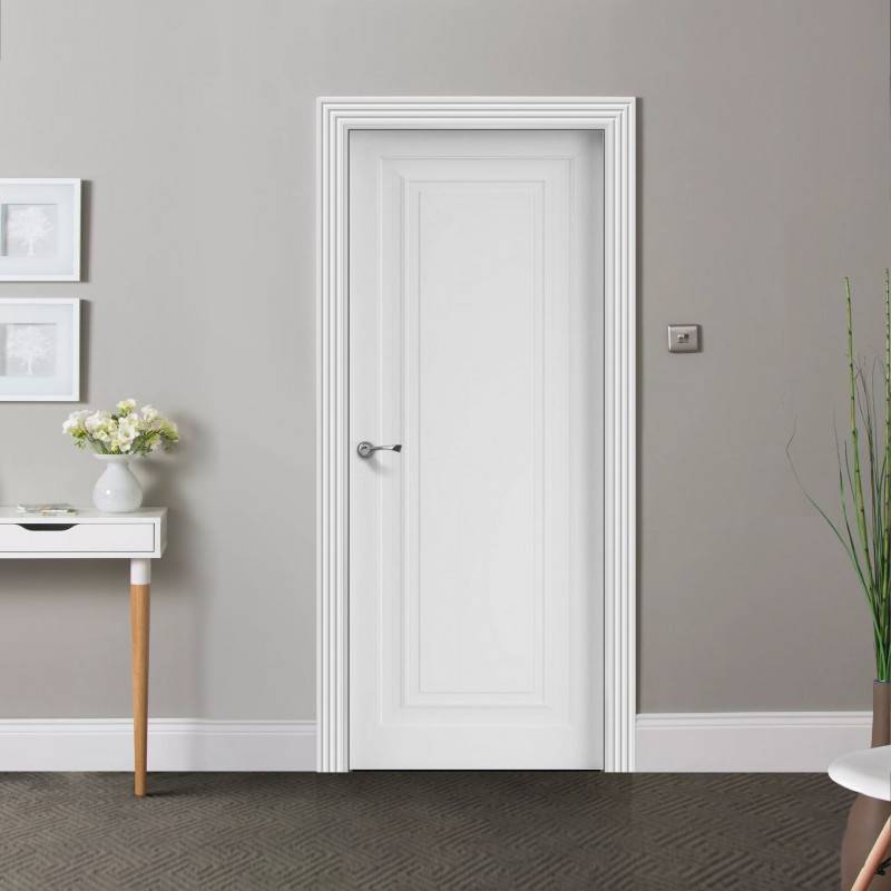 Белые входные двери (29 фото): двери для квартиры или дома белого цвета внутри и снаружи, изделия с зеркалом в интерьере, уличные варианты