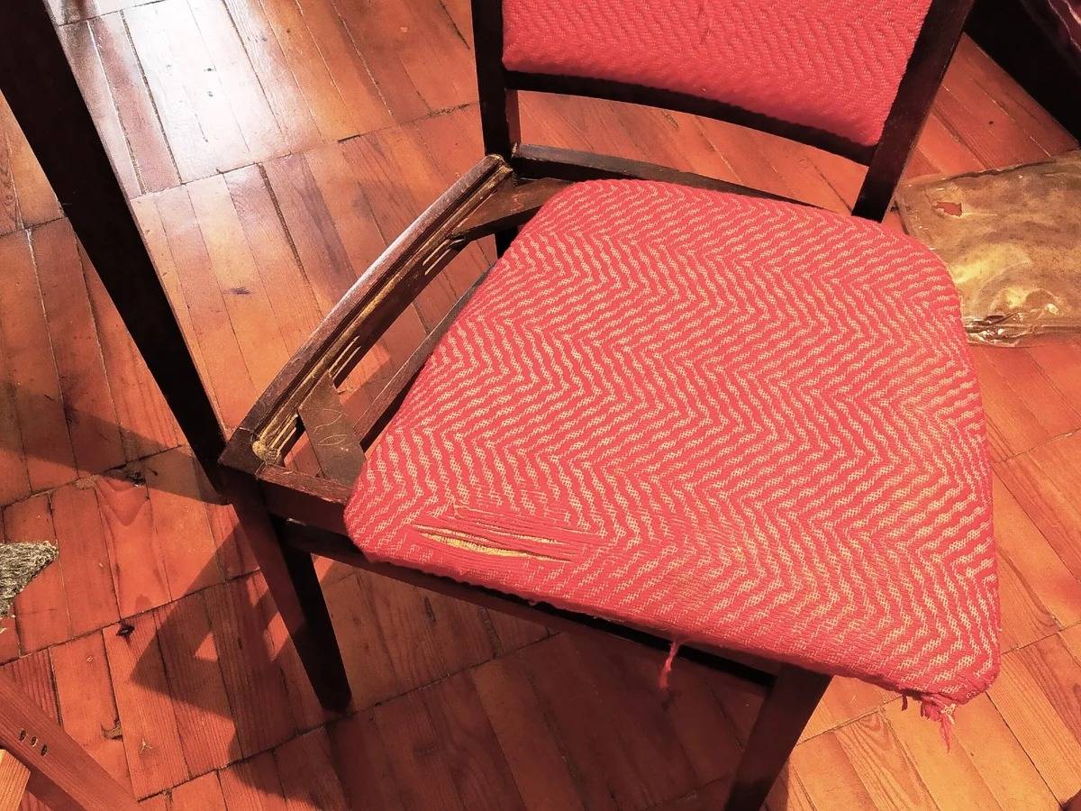 Как сделать мягкую спинку для стула и сэкономить на покупке мебели