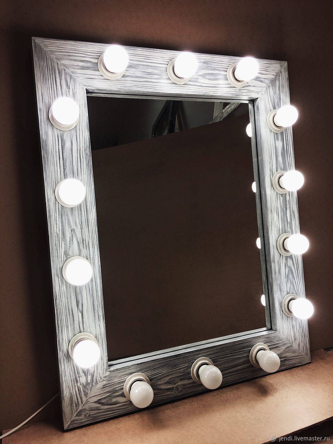 Зеркало с подсветкой своими руками: как сделать зеркало заднего вида c лампочками, модели со светодиодной лентой по периметру