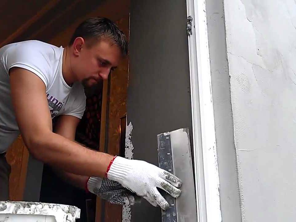 Правила штукатурки откосов дверных и оконных проемов